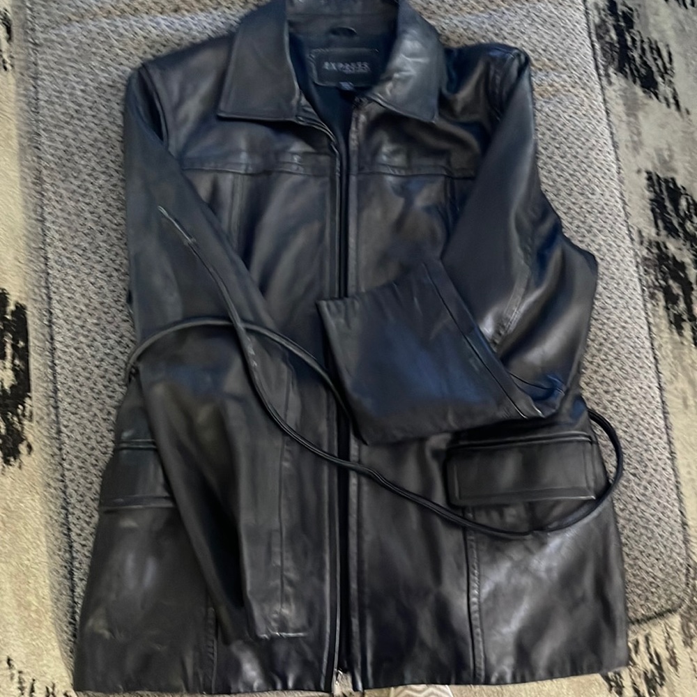 Express black leather coat Large